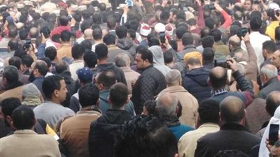 الشرقية تودع أطول قامة في مصر إلى مثواها الأخير