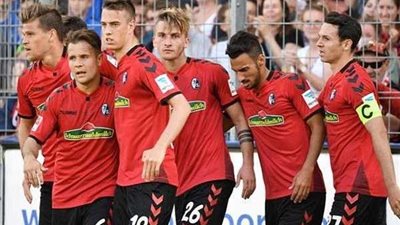 فرايبورج يسحق مونشنجلادباخ بسداسية نظيفة في الدوري الألماني