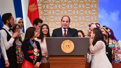 الرئيس السيسي يصدر 5 قرارات تعيد الحياة الكريمة لذوي الهمم