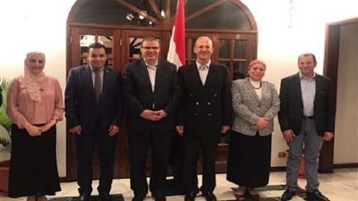 حفل عشاء على شرف وزير القوى العاملة بمنزل السفير المصري لدى كوت ديفوار