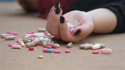 طالبة تنهي حياتها بسبب إبنة عمتها في سوهاج