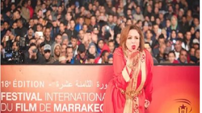 استقبال مميز.. الفنانة إلهام شاهين تتألق في مهرجان مراكش السينمائي