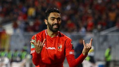 حسين الشحات يسجل الهدف الأول للأهلي في شباك الهلال