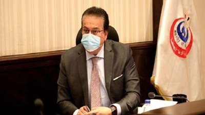 عبد الغفار يعقد اجتماعاً لمتابعة منظومة اعتماد المنشآت الصحية