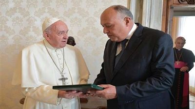 بابا الفاتيكان يستقبل وزير الخارجية سامح شكري
