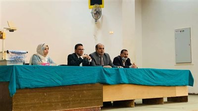 المشروع القومي لمحو الأمية وتعليم الكبار في ندوة بتجارة المنوفية