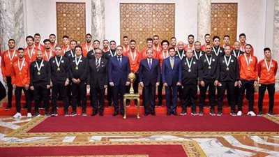 عمرو الجنايني ومدرب منتخب مصر يشكران الرئيس السيسي