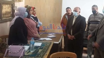 محافظ بني سويف يتابع مع التعليم بدء تطعيم طلاب الثانوية بلقاح كورونا