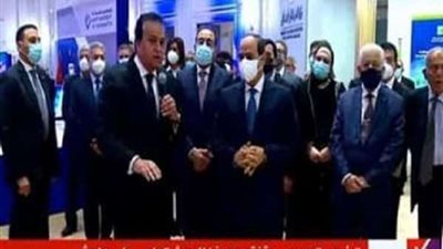 السيسي يتفقد معرض البحث العلمي في العاصمة الإدارية