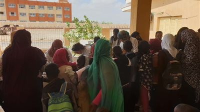 قافلة جامعة القاهرة الشاملة تجري الكشف على 1401 حالة في حلايب