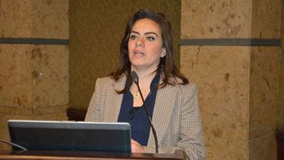 سيلفيا نبيل تتابع البرنامج القومي لتعزيز قدرات العاملين المختصين بموازنات 