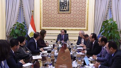 رئيس الوزراء يعقد اجتماعين لمتابعة عمل صندوق مصر السيادي (صور)