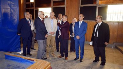 رئيس جامعة المنصورة يتفقد عمليات التطوير بالمنشآت الجديدة بكلية التجارة