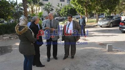 رئيس جامعة الفيوم يتفقد أعمال التطوير بالجامعة