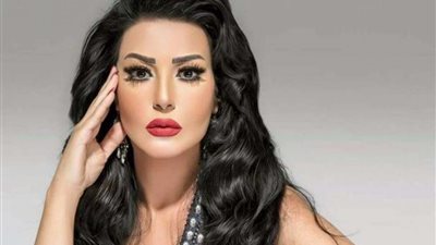 إطلالة جذابة.. سمية الخشاب تشارك جمهورها صورة عبر