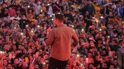 بالصور| حماد هلال يشعل حفله الغنائي بالمنصورة.. ومي سليم 