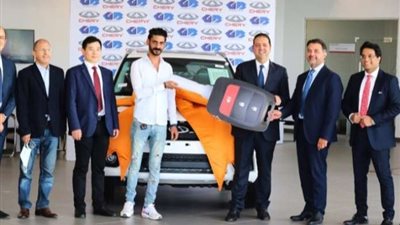 «بنك المشرق» يسلم أول سيارة ملاكي ضمن «مبادرة الإحلال والتجديد»