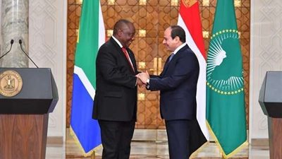رئيس جنوب إفريقيا يغادر القاهرة بعد لقاء السيسي في الاتحادية