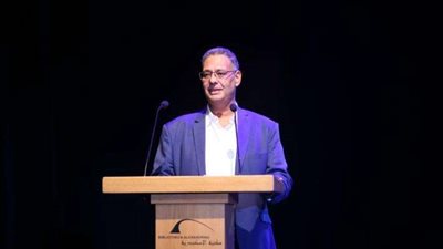 رئيس مهرجان الإسكندرية للمسرح العربي يهدي نجاحه إلى فوزي فهمي