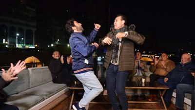 30 سنة فن ..حميد الشاعري يحتفل بأول البوم لحكيم  (صور)