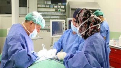 استشاري تجميل: تقنية شد الوجه بالخيوط من أبرز الحلول التجميلية