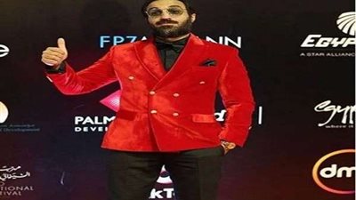 شاهد.. أول ظهور لـ أحمد فهمي بعد خضوعه لعملية جراحية