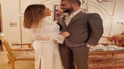 شاهد.. إطلالة أنيقة لـ