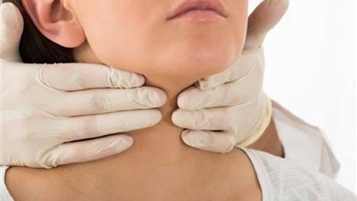 استشاري: 10 مؤشرات تكشف عن فرط نشاط الغدة الدرقية أبرزها الأرق