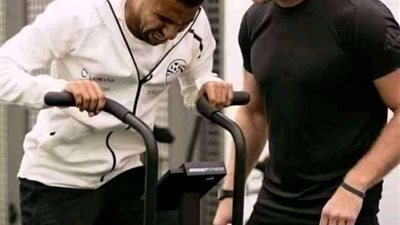 زوجه مؤمن زكريا ترد على شائعات وفاته