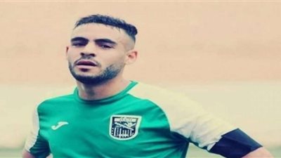 أزمة قلبية السبب.. وفاة لاعب داخل أرض الملعب 