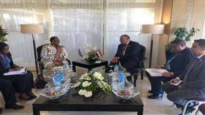 شكري يبحث مع نظريته الناميبية سبل تعزيز العلاقات المشتركة بين البلدين