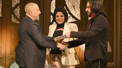 إسعاد يونس تنشر صورًا جديدة من كواليس صلح بهاء سلطان ونصر محروس قبل حلقة الليلة