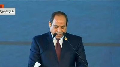 السيسي: منتدى أسوان تناول قضايا أفريقيا من منظور العلاقة بين السلم والتنمية المستدامة