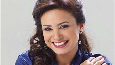 شاهد.. هند صبري بإطلالة جذابة