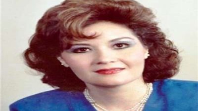 وفاة الإعلامية عزة الإتربي عن عمر 74 عامًا