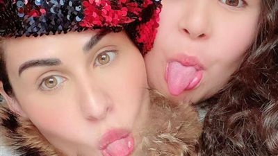 مي سليم تظهر ملامح الأمومة في صورة