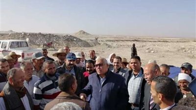 الزملوط يتفقد عدد من المشروعات الزراعية بقرية العوينة