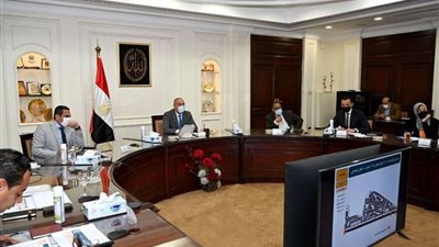 وزير الإسكان يستعرض إنجازات قطاع التخطيط خلال عام 2021