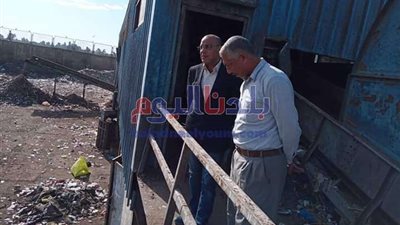 رئيس مدينة الشهداء في يتفقد مصنع تدوير القمامه ويشدد على التوعية