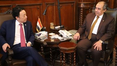 وزير الزراعة يبحث مع مدير الفاو تفعيل مبادرات القضاء على الفقر والجوع