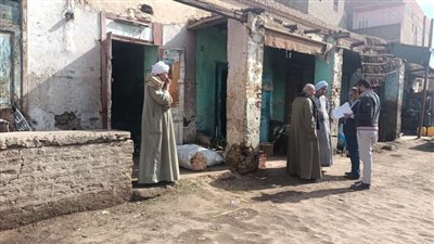 إصدار 28 قرار إزالة جديد للمنشآت الآيلة للسقوط بعدة قرى في قنا