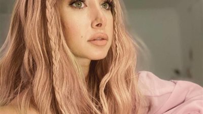 برسالة وصور.. هنا الزاهد تودع 2021