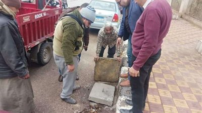 حملة لتغطية بالوعات الأمطار بطلخا