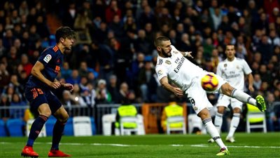 الليلة.. ريال مدريد ضيفًا على فالنسيا في قمة الجولة الـ17 من الليجا الإسبانية