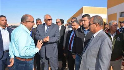 بتكلفة ٦٠ مليون جنيه.. الزملوط يتفقد أعمال إنشاء مدرسة بلاط الثانوية الزراعية
