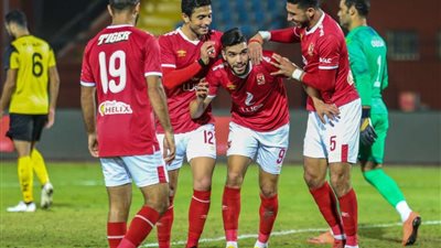 الأهلي يتعادل مع حرس الحدود في الشوط الأول