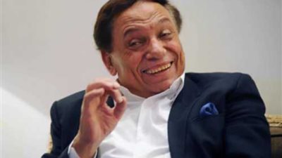 شقيق عادل إمام يكشف تفاصيل الحالة الصحية لـ الزعيم