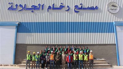 بالتفاصيل.. زيارة طلاب جامعة القاهرة لمدينة الجلالة