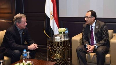 رئيس الوزراء يلتقي المدير التنفيذي لبرنامج الأغذية العالمية التابع للأمم المتحدة