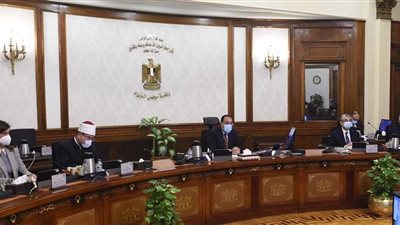 مدبولي يستعرض المؤشرات الأساسية للإقتصاد المصري خلال عام 2021